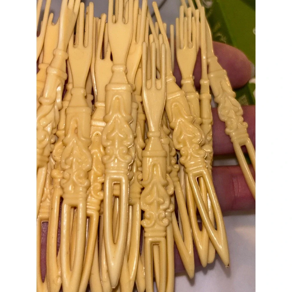 Vintage Cream Floral Rose Lattice Cocktail Pick Set with Reusable Forks Holder